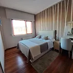 2 En Piso Apartment *